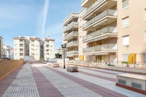 Апартаменты Sea Front Apart. 2 Pools / 1ª Linea. 2 Piscinas Сегур-де-Калафель Экстерьер фото